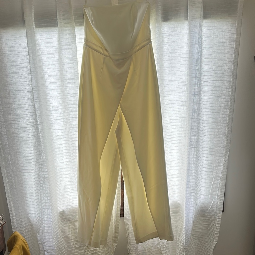 Elegant Cream Strapless Jumpsuit WHBM ✨Brand New✨ Stunner